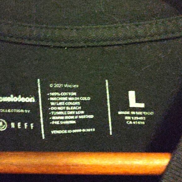 Neff Sponge Bob T-Shirt - Picture 5 of 6